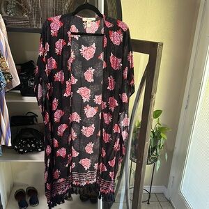 Floral Black and Pink Women's Kimono Jacket